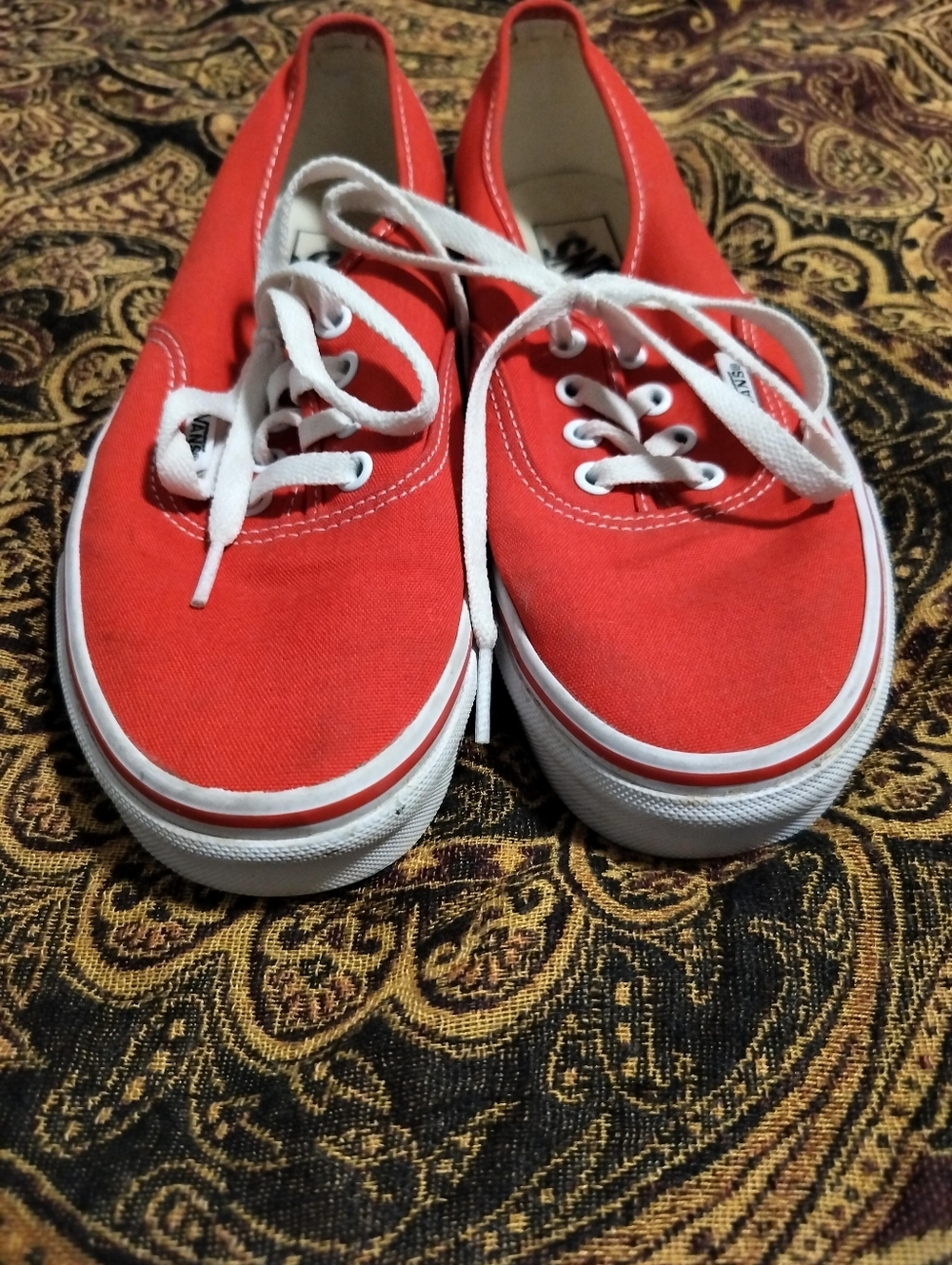 Vans Women's 7.5 Red Low-Top Canvas Sneakers - Picture 4 of 7